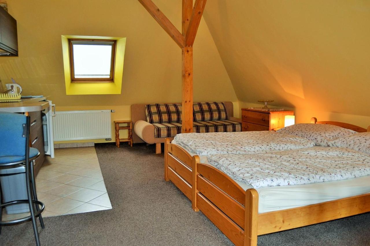 Apartments Nicol Karlowe Wary Zewnętrze zdjęcie